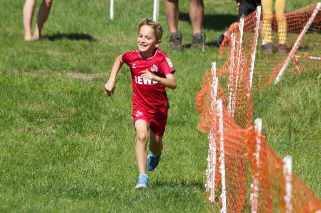 nach dem Hunderennen ist vor dem Kinderrennen.... los gehts